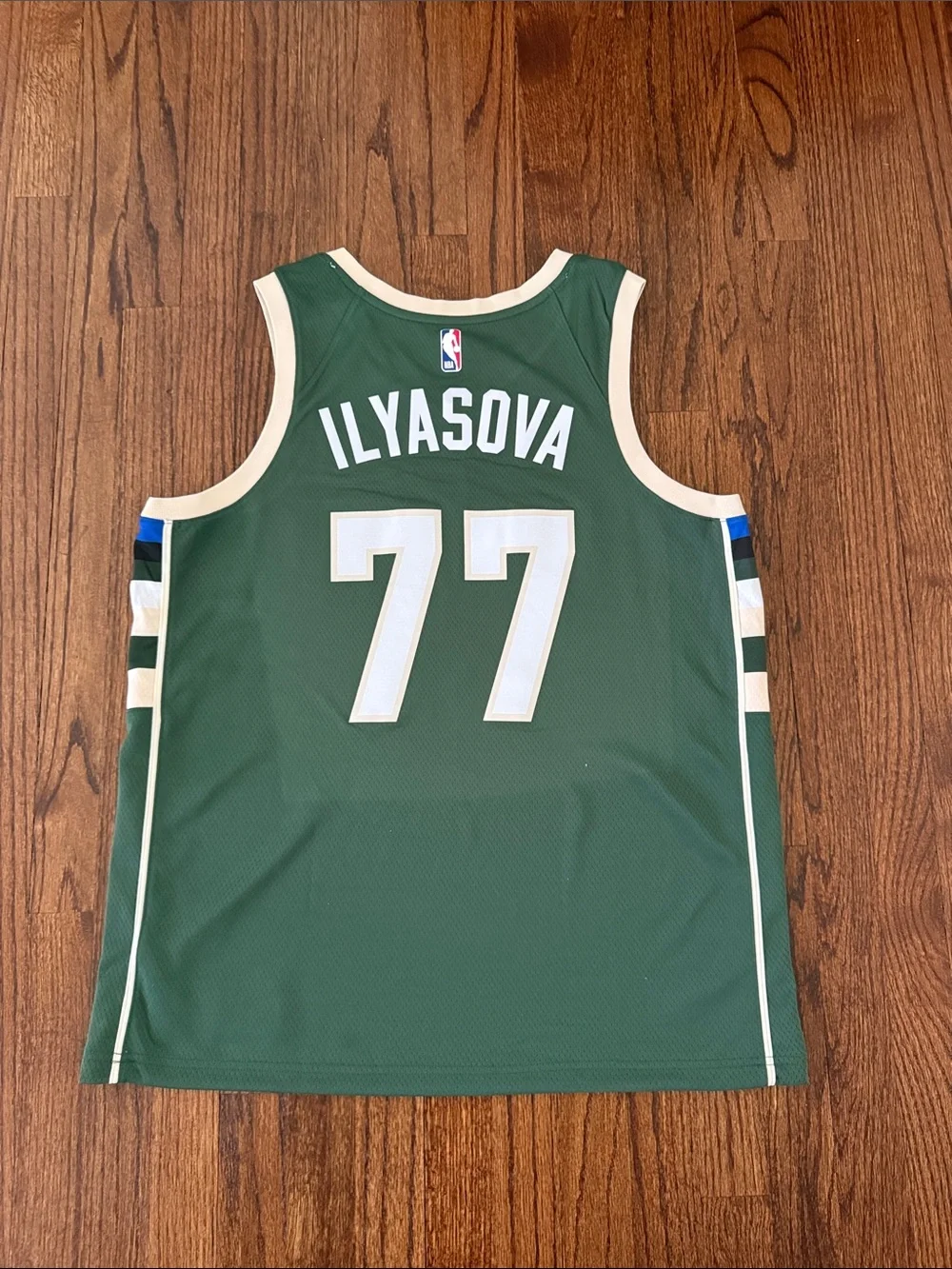 Nike official milwaukee